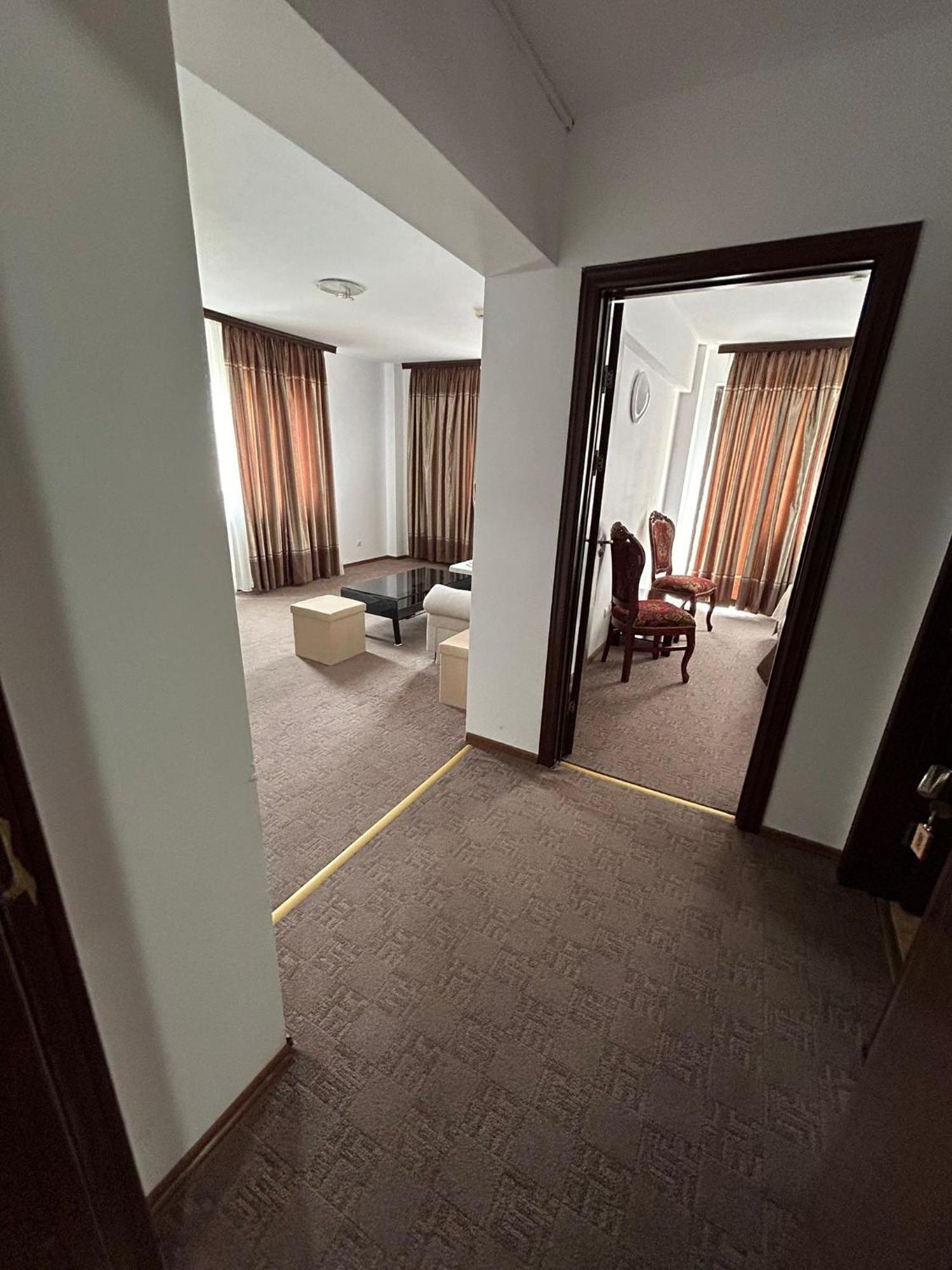 Orient Mamaia Nord Hotel Navodari Ngoại thất bức ảnh