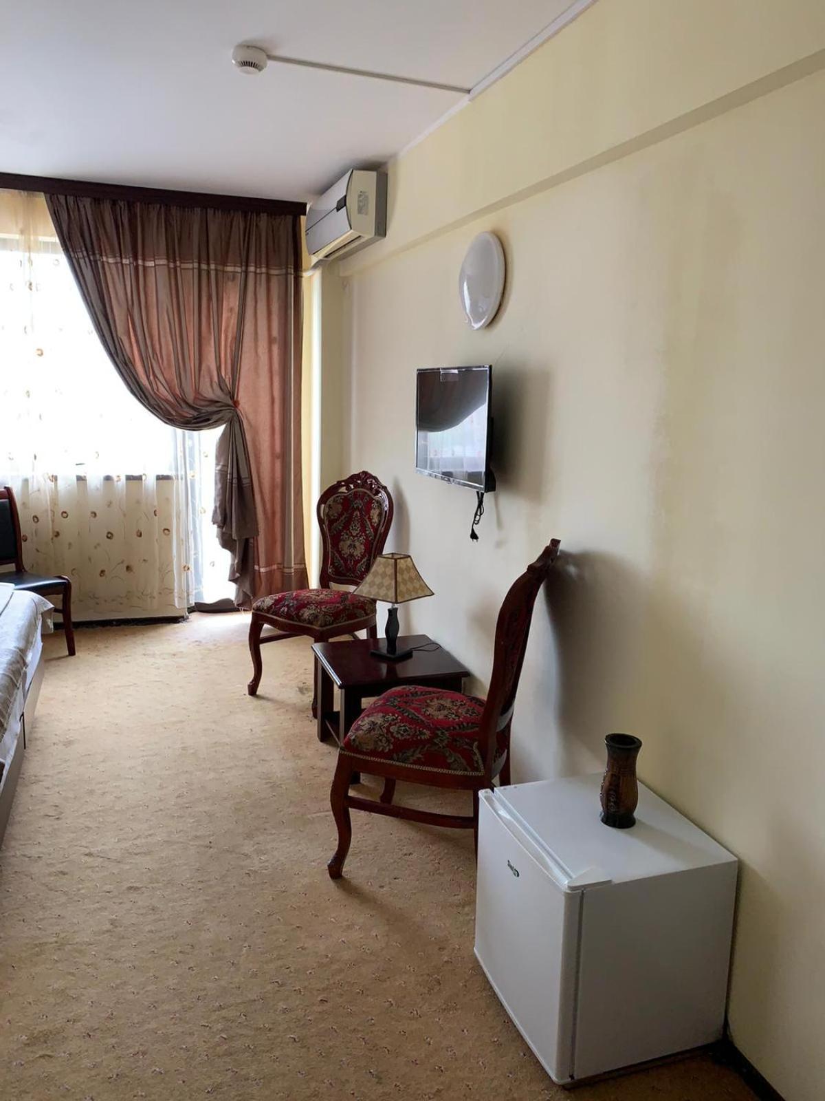 Orient Mamaia Nord Hotel Navodari Ngoại thất bức ảnh